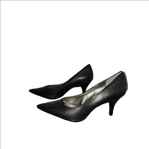 Reaction Kenneth Cole Beatrix Heels Size 9M